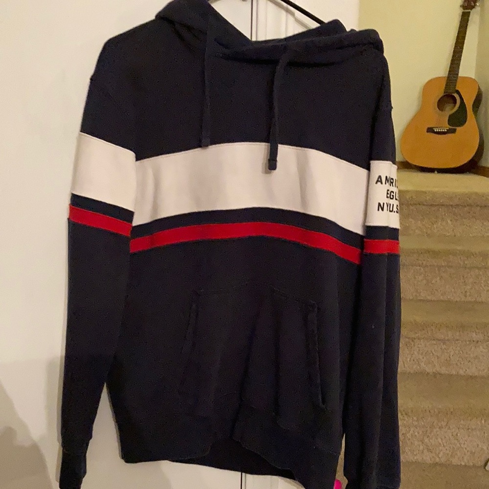 American eagle hoodie. Size med. navy blue red